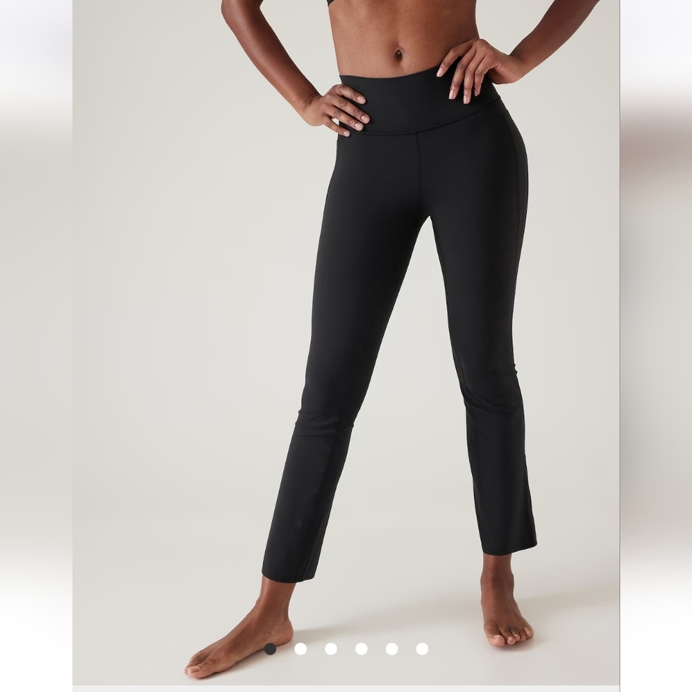 Athleta High Rise Stash Straight Crop